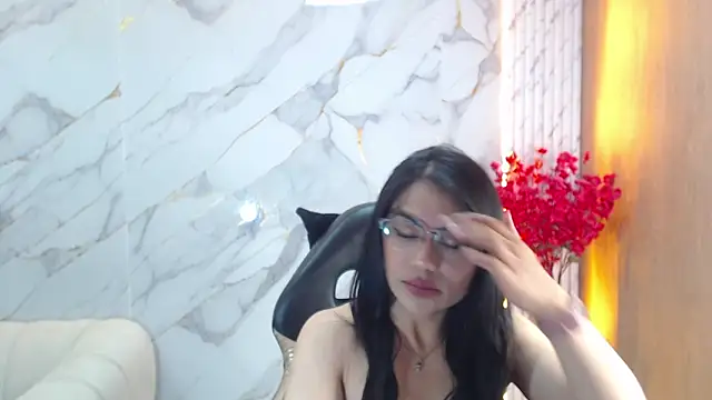 Snapshot of Jade_tf chatting on 05-22-26, 01:09 Jade tf online show from 05-22-26, 01:09