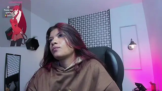 amelie furtado online show from 05-18-26, 01:05