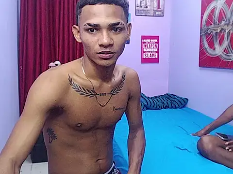Snapshot of black_twinks chatting on 05-26-26, 01:42 black twinks online show from 05-26-26, 01:42