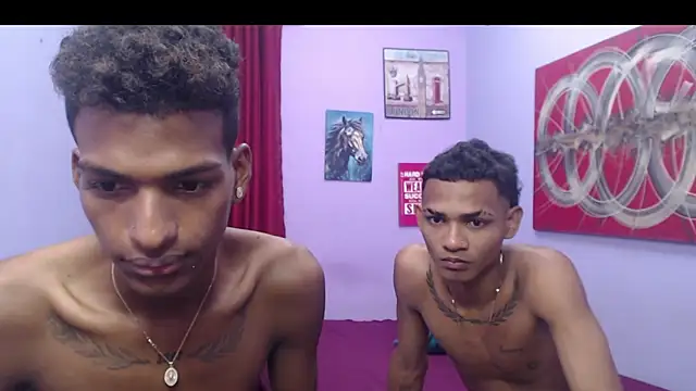 Snapshot of black_twinks chatting on 05-25-26, 01:54 black twinks online show from 05-25-26, 01:54