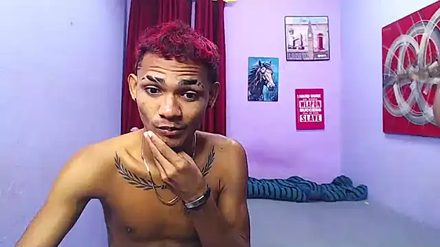Snapshot of black_twinks chatting on 07-17-26, 02:53 black twinks online show from 07-17-26, 02:53