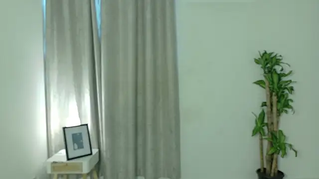 Snapshot of Gysel_flynn chatting on 06-12-26, 08:50 Gysel flynn online show from 06-12-26, 08:50