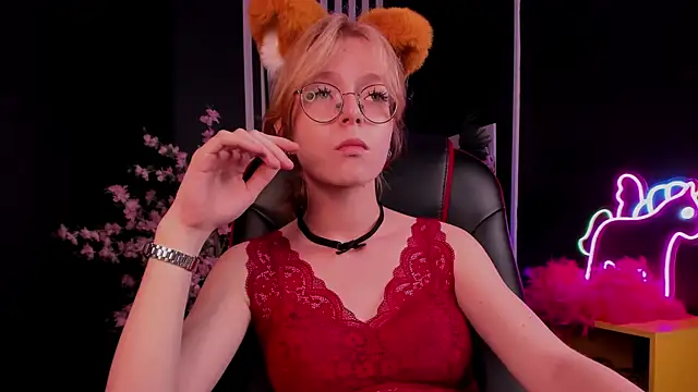 Snapshot of FoxxyyPolly chatting on 07-05-26, 05:14 FoxxyyPolly online show from 07-05-26, 05:14