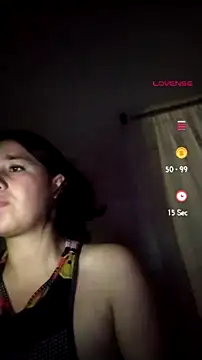 Snapshot of Annie_loveer chatting on 06-29-26, 06:31 Annie loveer online show from 06-29-26, 06:31