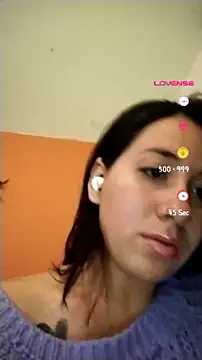 Snapshot of Annie_loveer chatting on 07-03-26, 04:41 Annie loveer online show from 07-03-26, 04:41