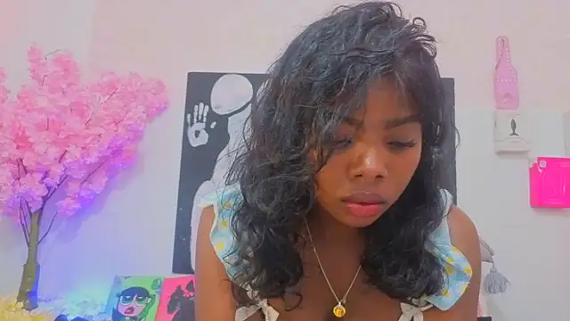 Snapshot of kilyetvera chatting on 05-18-26, 06:29 kilyetvera online show from 05-18-26, 06:29