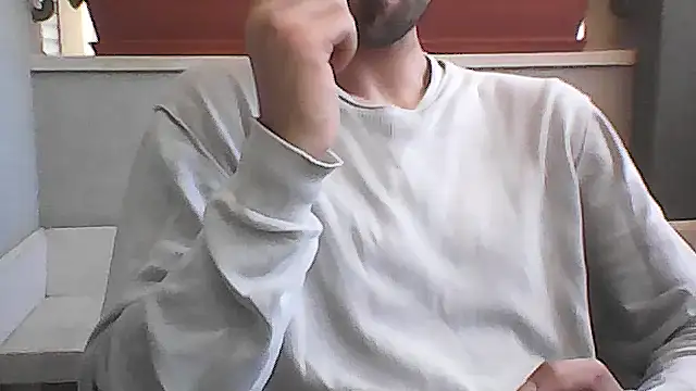Snapshot of unodiloro chatting on 05-12-26, 10:32 unodiloro online show from 05-12-26, 10:32