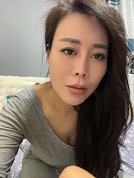 Snapshot of wyf5888 chatting on 06-01-26, 01:33 wyf5888 online show from 06-01-26, 01:33