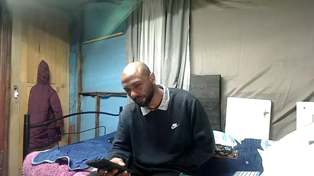Snapshot of Camodick chatting on 06-22-26, 03:20 Camodick online show from 06-22-26, 03:20