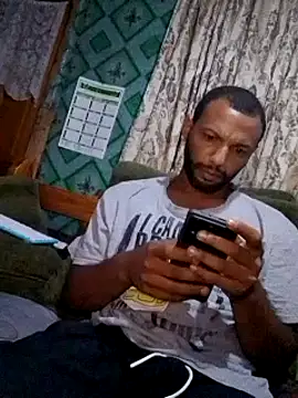Snapshot of Camodick chatting on 03-17-25, 11:24 Camodick online show from 03-17-25, 11:24