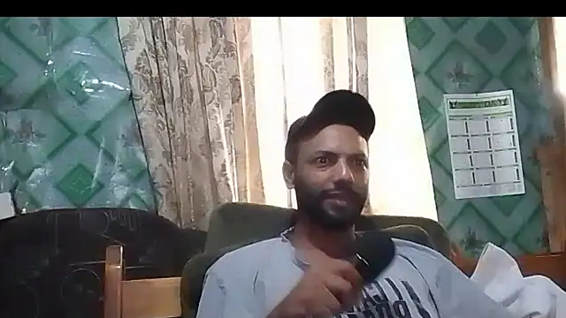 Snapshot of Camodick chatting on 03-18-25, 06:28 Camodick online show from 03-18-25, 06:28