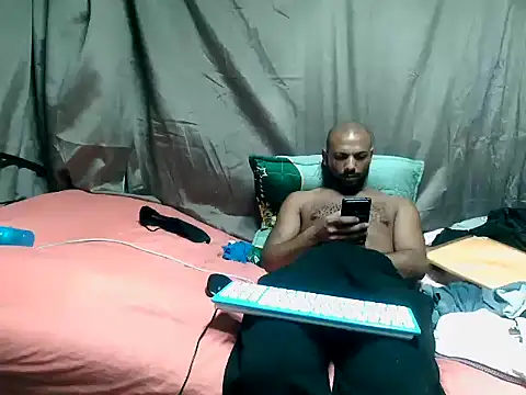 Camodick online show from 04-15-26, 02:10