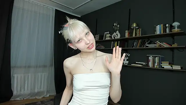 DelorisDetrich online show from 05-08-26, 07:39