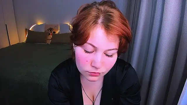 Snapshot of MiaLacrice chatting on 07-22-26, 04:47 MiaLacrice online show from 07-22-26, 04:47