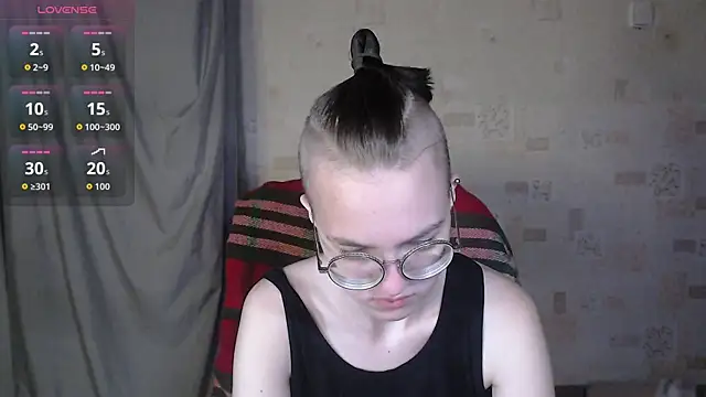 Snapshot of Alessa_Kiss chatting on 06-20-26, 10:09 Alessa Kiss online show from 06-20-26, 10:09