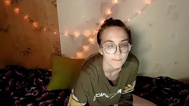 Snapshot of Alessa_Kiss chatting on 05-29-26, 03:40 Alessa Kiss online show from 05-29-26, 03:40