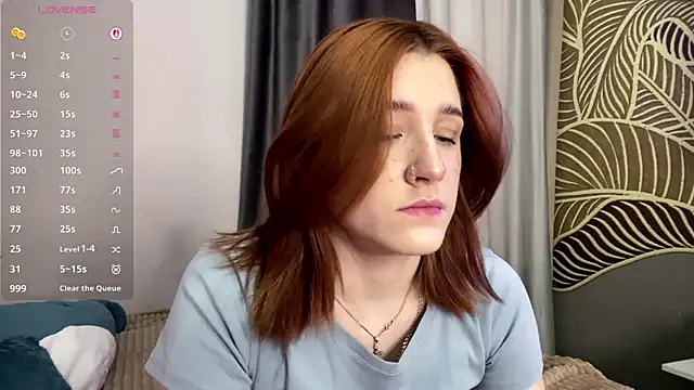 Snapshot of EwaDerobertis chatting on 06-19-26, 02:34 EwaDerobertis online show from 06-19-26, 02:34