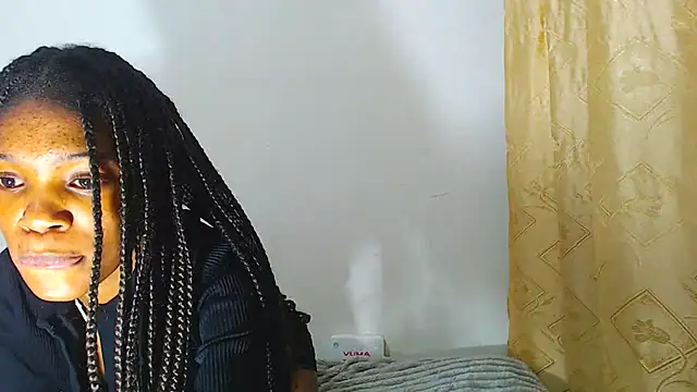 Snapshot of PetiteBarbie_05 chatting on 05-18-26, 10:14 PetiteBarbie 05 online show from 05-18-26, 10:14