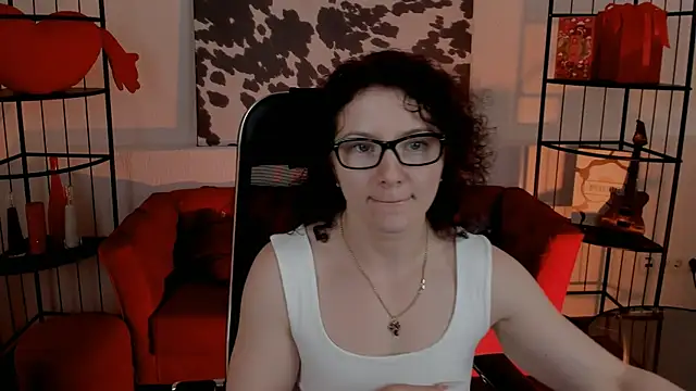 Snapshot of AureliaGleam chatting on 05-24-26, 01:38 AureliaGleam online show from 05-24-26, 01:38