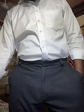 Snapshot of Muslimali chatting on 06-22-26, 01:41 Muslimali online show from 06-22-26, 01:41