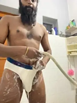 Snapshot of Muslimali chatting on 07-28-26, 12:23 Muslimali online show from 07-28-26, 12:23