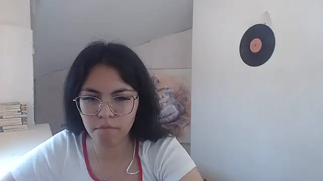Snapshot of Anda_here chatting on 06-12-26, 04:54 Anda here online show from 06-12-26, 04:54