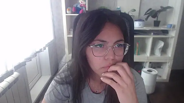 Snapshot of Anda_here chatting on 06-21-26, 02:39 Anda here online show from 06-21-26, 02:39