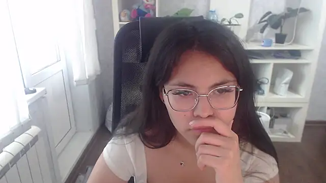Snapshot of Anda_here chatting on 06-24-26, 08:35 Anda here online show from 06-24-26, 08:35
