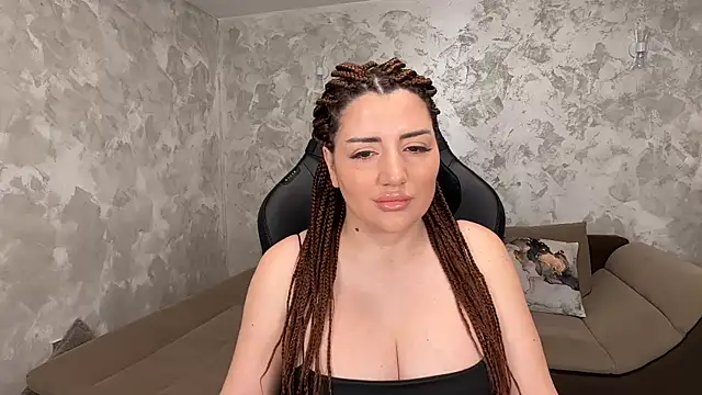 SophiePale online show from 02-15-25, 07:49