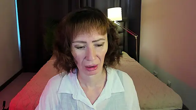 Snapshot of gracekellyyy chatting on 06-24-26, 04:11 gracekellyyy online show from 06-24-26, 04:11