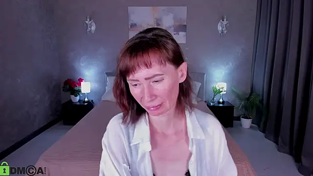 gracekellyyy online show from 05-20-26, 04:31