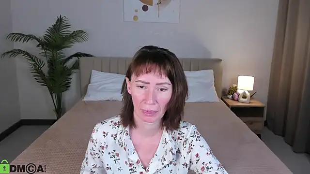gracekellyyy online show from 05-21-26, 04:43