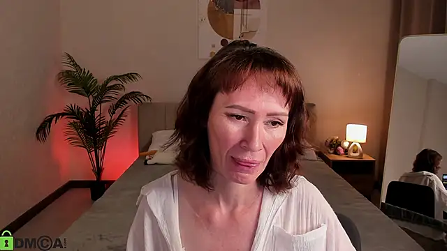 Snapshot of gracekellyyy chatting on 06-11-26, 04:09 gracekellyyy online show from 06-11-26, 04:09