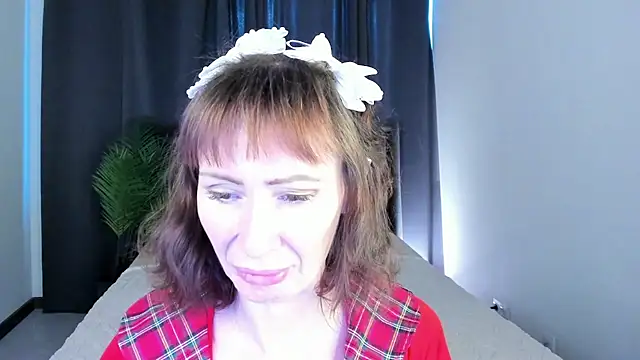 Snapshot of gracekellyyy chatting on 06-27-26, 12:33 gracekellyyy online show from 06-27-26, 12:33