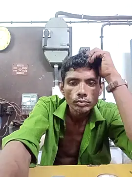 Hot-Parinda200 online show from 06-07-26, 07:24