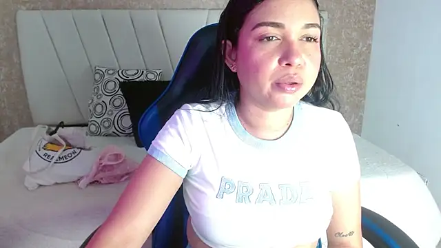 Snapshot of AliceSmity__ chatting on 05-23-26, 12:26 AliceSmity online show from 05-23-26, 12:26