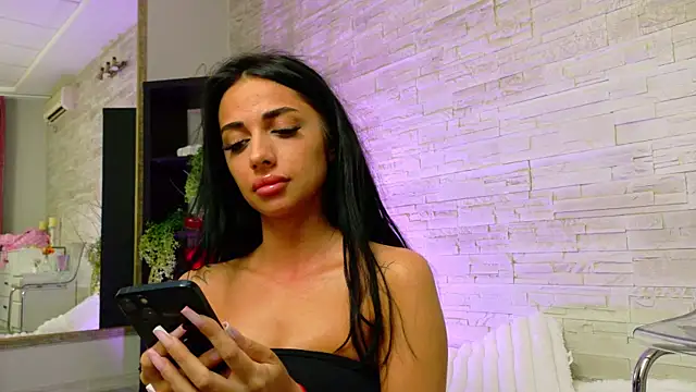 VanessaVosss online show from 05-17-26, 04:29