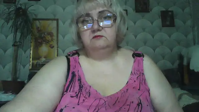 Snapshot of MarinaFarina53 chatting on 06-07-26, 08:08 MarinaFarina53 online show from 06-07-26, 08:08