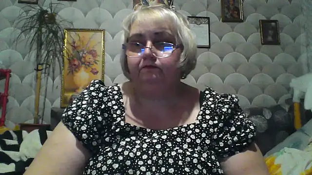 Snapshot of MarinaFarina53 chatting on 06-01-26, 08:52 MarinaFarina53 online show from 06-01-26, 08:52