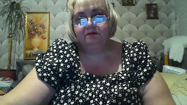 Snapshot of MarinaFarina53 chatting on 06-04-26, 07:07 MarinaFarina53 online show from 06-04-26, 07:07