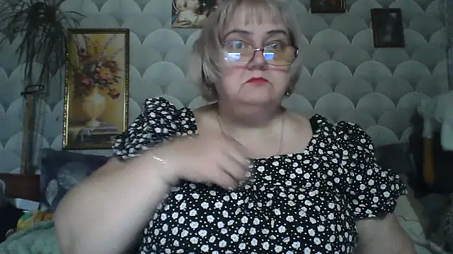 Snapshot of MarinaFarina53 chatting on 06-19-26, 05:13 MarinaFarina53 online show from 06-19-26, 05:13