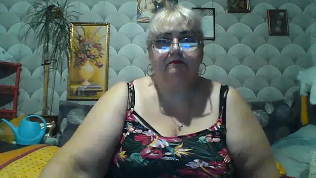 Snapshot of MarinaFarina53 chatting on 07-02-26, 06:14 MarinaFarina53 online show from 07-02-26, 06:14