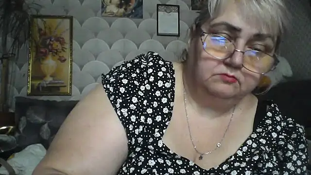 Snapshot of MarinaFarina53 chatting on 07-13-26, 07:40 MarinaFarina53 online show from 07-13-26, 07:40