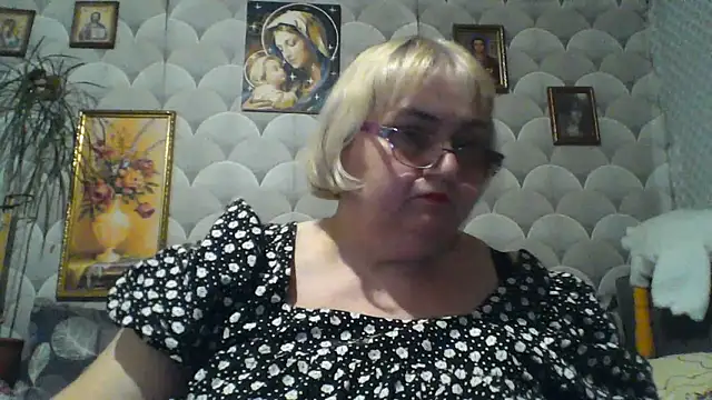 Snapshot of MarinaFarina53 chatting on 06-10-26, 07:48 MarinaFarina53 online show from 06-10-26, 07:48