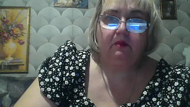 Snapshot of MarinaFarina53 chatting on 06-13-26, 08:07 MarinaFarina53 online show from 06-13-26, 08:07