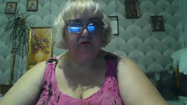 Snapshot of MarinaFarina53 chatting on 06-06-26, 07:08 MarinaFarina53 online show from 06-06-26, 07:08