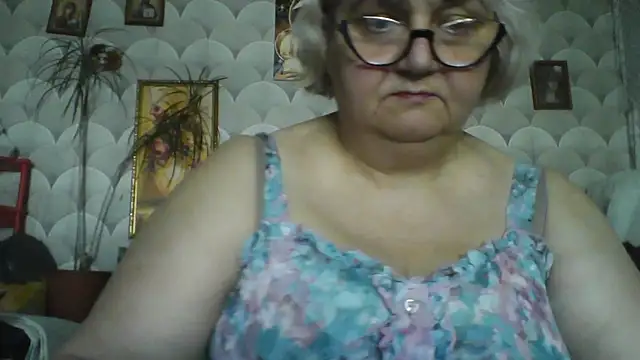 Snapshot of MarinaFarina53 chatting on 05-21-26, 05:49 MarinaFarina53 online show from 05-21-26, 05:49