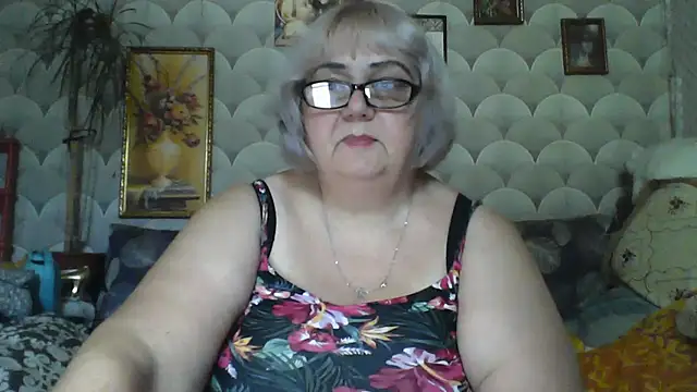 Snapshot of MarinaFarina53 chatting on 06-30-26, 06:02 MarinaFarina53 online show from 06-30-26, 06:02