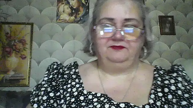 Snapshot of MarinaFarina53 chatting on 07-10-26, 05:29 MarinaFarina53 online show from 07-10-26, 05:29