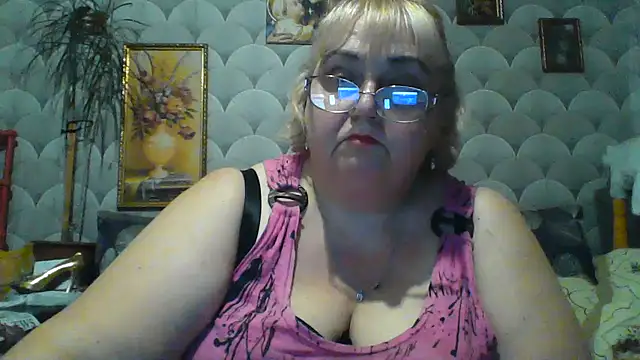 Snapshot of MarinaFarina53 chatting on 06-24-26, 05:55 MarinaFarina53 online show from 06-24-26, 05:55